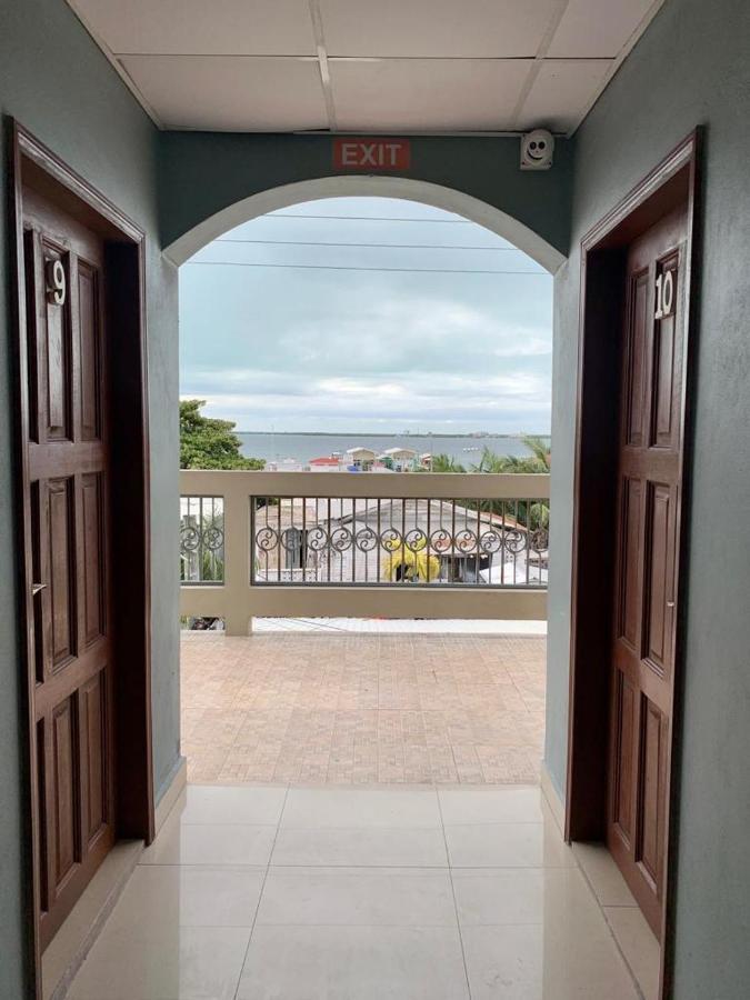 Coastal Bay Suite & Golf Cart Rental San Pedro  Kültér fotó